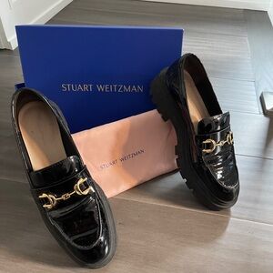 STUART WEITZMAN black patent loafers w lug heel